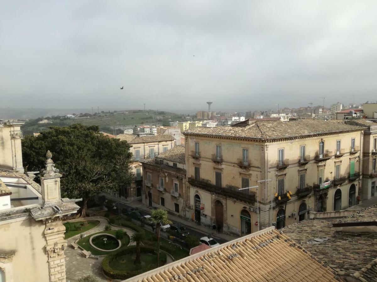 Palazzo Angelina Apartment Ragusa Exterior photo