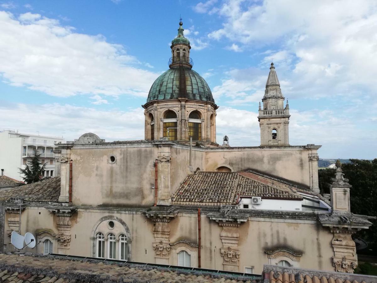 Palazzo Angelina Apartment Ragusa Exterior photo